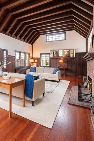 274 South St, Medfield, MA 02052