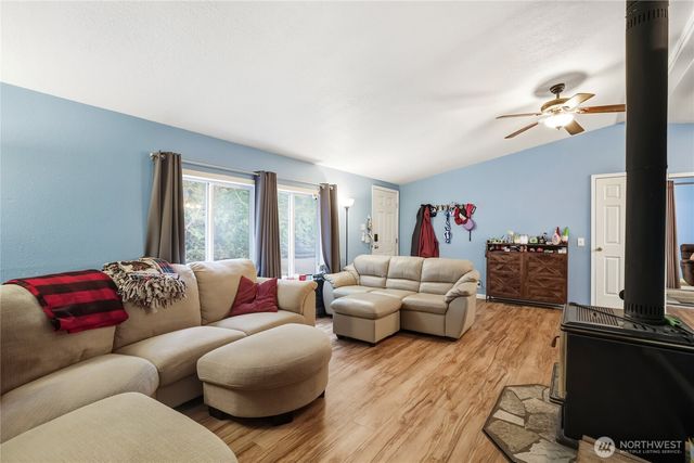 18125 Dew Drop Lane NW, Poulsbo, WA 98370