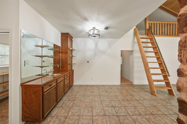 416 Augusta Drive, Huntsville, TX 77340