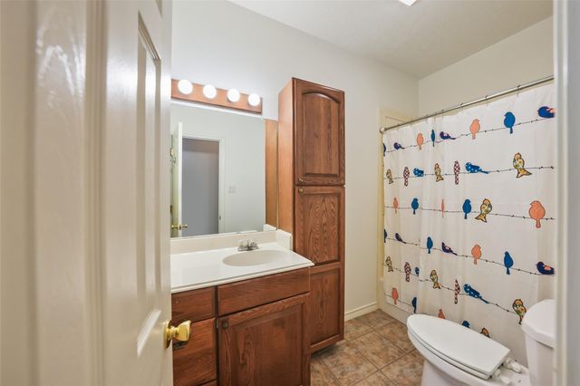 416 Augusta Drive, Huntsville, TX 77340
