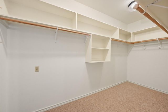 416 Augusta Drive, Huntsville, TX 77340