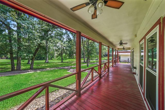 416 Augusta Drive, Huntsville, TX 77340
