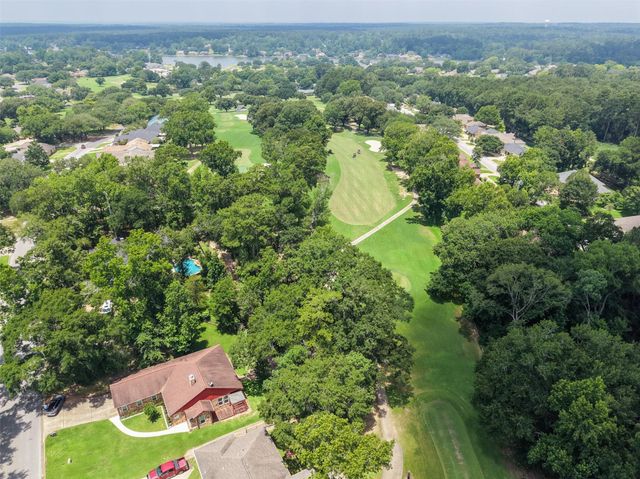 416 Augusta Drive, Huntsville, TX 77340