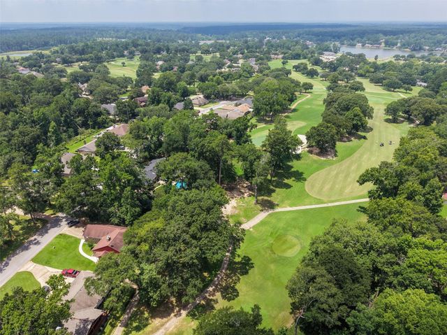 416 Augusta Drive, Huntsville, TX 77340