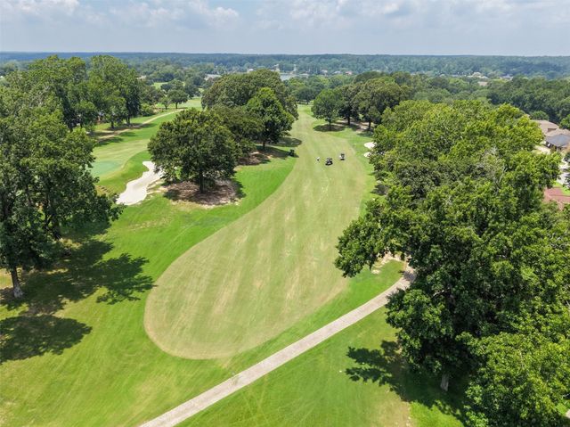 416 Augusta Drive, Huntsville, TX 77340