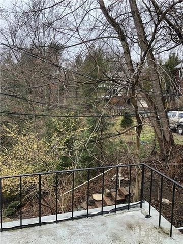 5450 Covode Pl 1, Squirrel Hill, PA 15217