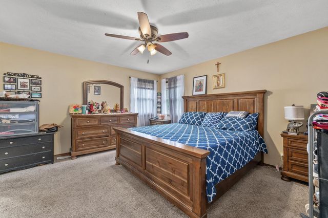 323 N Covington St, Wichita, KS 67212