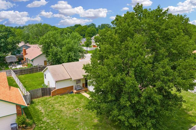 323 N Covington St, Wichita, KS 67212