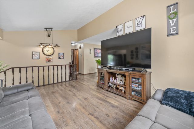 323 N Covington St, Wichita, KS 67212
