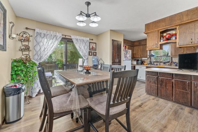 323 N Covington St, Wichita, KS 67212