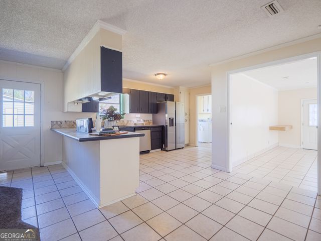 2554 Winnwood Circle, Valdosta, GA 31601