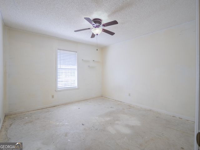 2554 Winnwood Circle, Valdosta, GA 31601