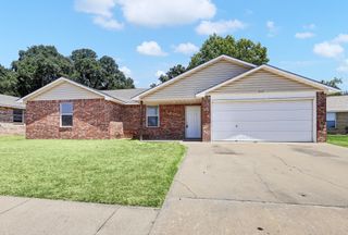 206 Bobbie Ann Court, Granbury, TX 76049