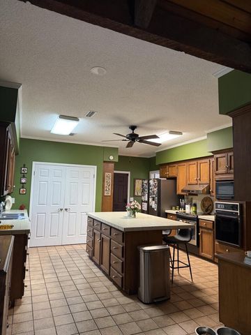1807 Westover, Dothan, AL 36930