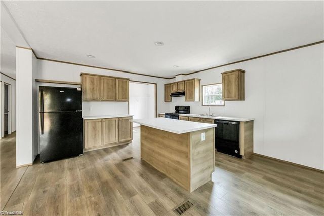 253 Ridge Top Road, North Wilkesboro, NC 28659