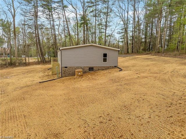 253 Ridge Top Road, North Wilkesboro, NC 28659