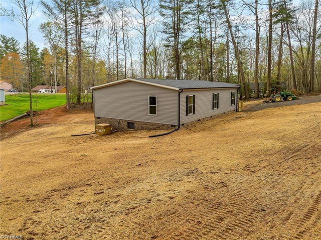 253 Ridge Top Road, North Wilkesboro, NC 28659
