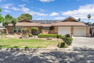105 Mainberry Dr, Madera, CA 93637
