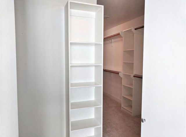 3730 Main Poplar Dr, Houston, TX 77025