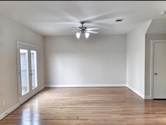 3730 Main Poplar Dr, Houston, TX 77025