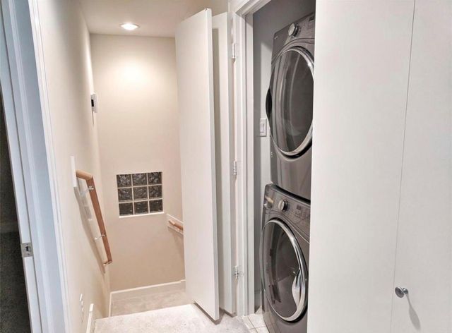 3730 Main Poplar Dr, Houston, TX 77025