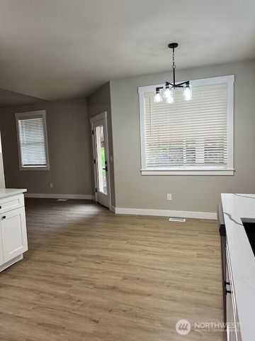 31142 3rd Court S, Federal Way, WA 98003