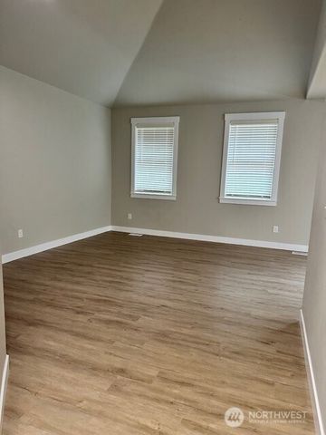 31142 3rd Court S, Federal Way, WA 98003