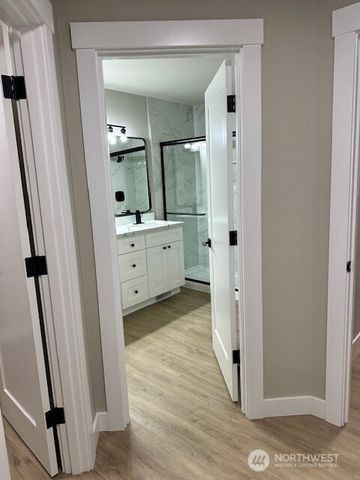 31142 3rd Court S, Federal Way, WA 98003