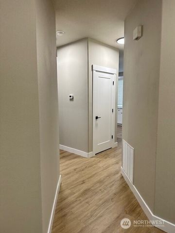 31142 3rd Court S, Federal Way, WA 98003