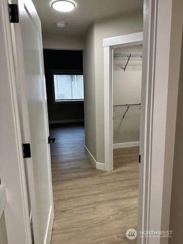 31142 3rd Court S, Federal Way, WA 98003