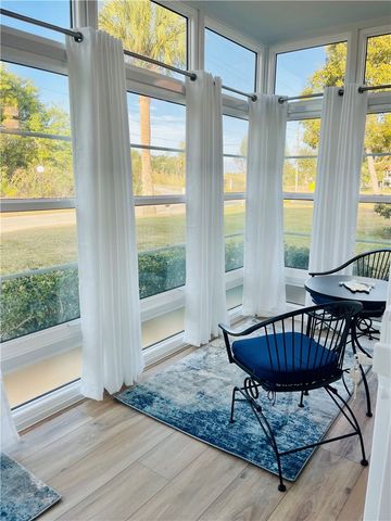 102 Royal Oak Drive 105, Vero Beach, FL 32962