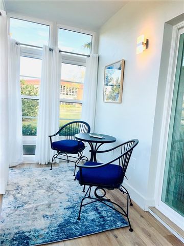 102 Royal Oak Drive 105, Vero Beach, FL 32962