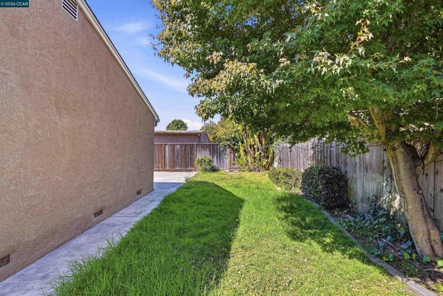 24644 Woodacre Ave, Hayward, CA 94544