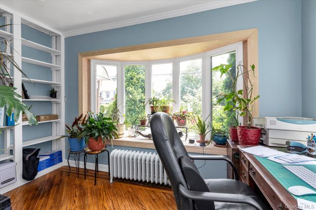 10414 212th Street, Queens Village, NY 11429