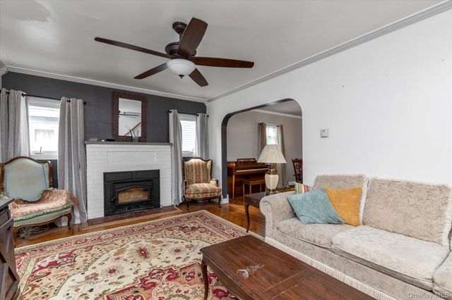 10414 212th Street, Queens Village, NY 11429