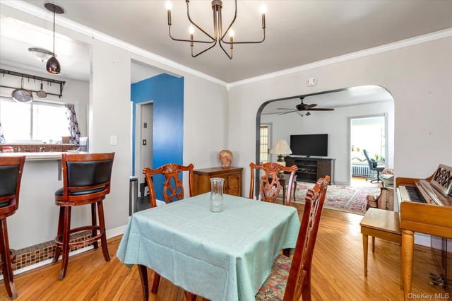 10414 212th Street, Queens Village, NY 11429