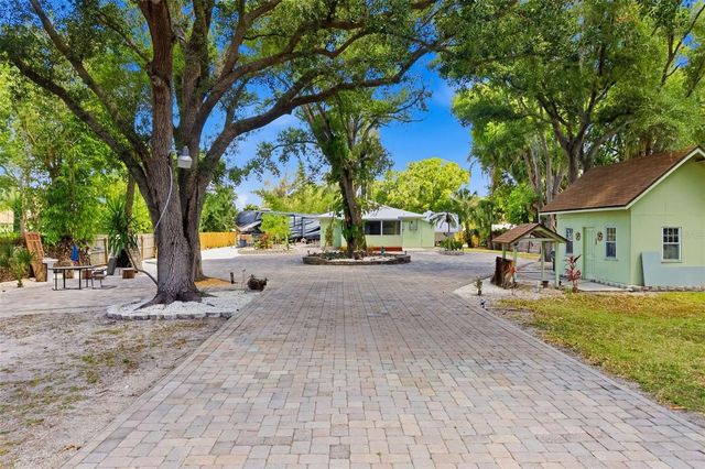 2549 19TH STREET, Sarasota, FL 34234