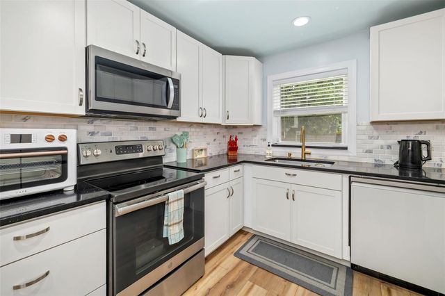 2549 19TH STREET, Sarasota, FL 34234