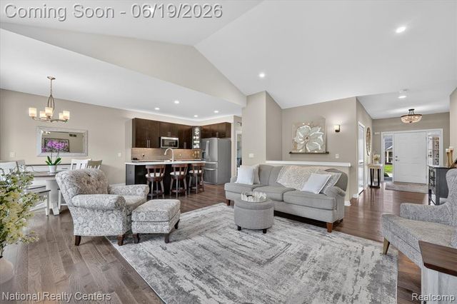740 N Mill Street, South Lyon, MI 48178