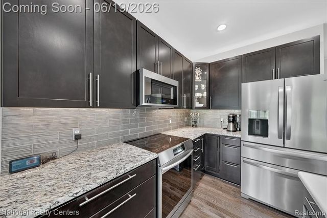 740 N Mill Street, South Lyon, MI 48178