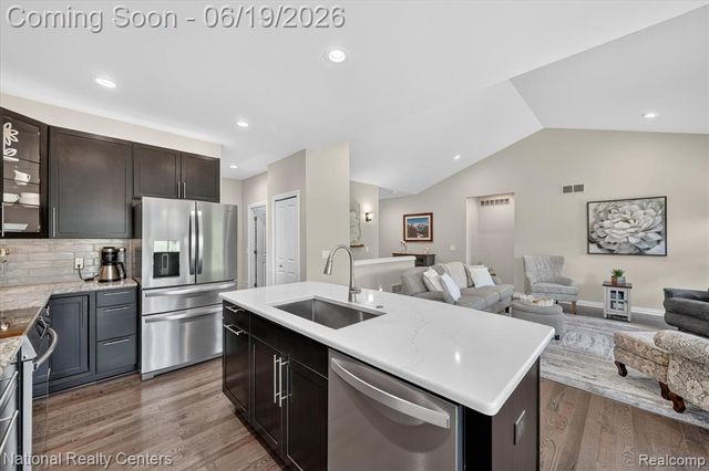 740 N Mill Street, South Lyon, MI 48178