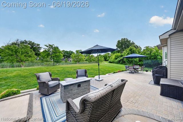 740 N Mill Street, South Lyon, MI 48178