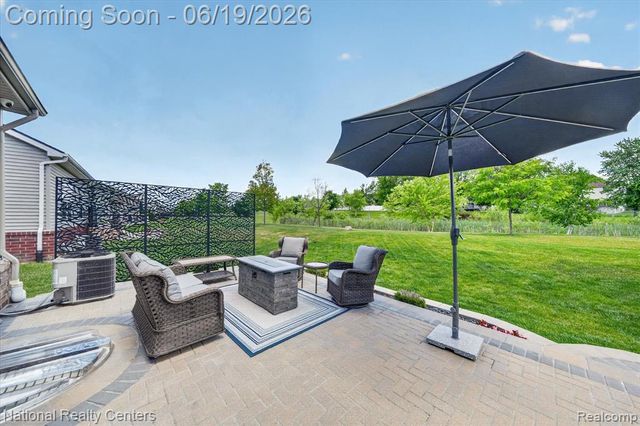 740 N Mill Street, South Lyon, MI 48178