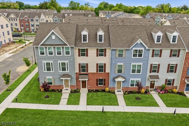 19 Kiln, Aberdeen Twp., NJ 07721