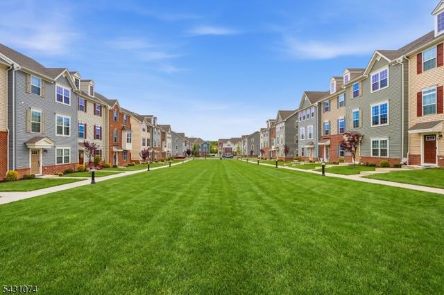 19 Kiln, Aberdeen Twp., NJ 07721