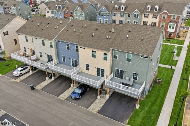 19 Kiln, Aberdeen Twp., NJ 07721