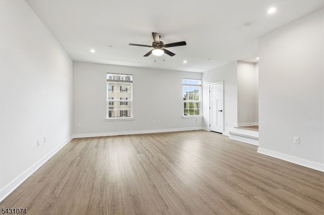 19 Kiln, Aberdeen Twp., NJ 07721