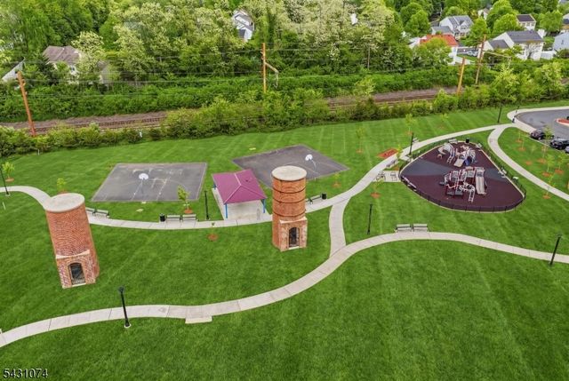 19 Kiln, Aberdeen Twp., NJ 07721