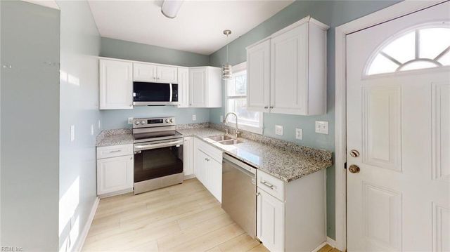 223 Sycamore AVE, Newport News, VA 23607