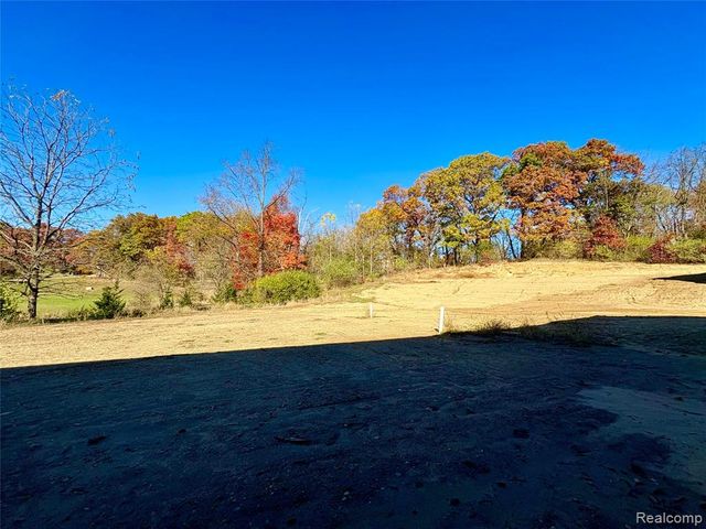 9931 Quarry Ridge Road, Clarkston, MI 48346